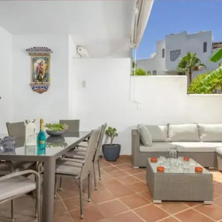 Apartment 2 Bedrooms In Costa Del Sol